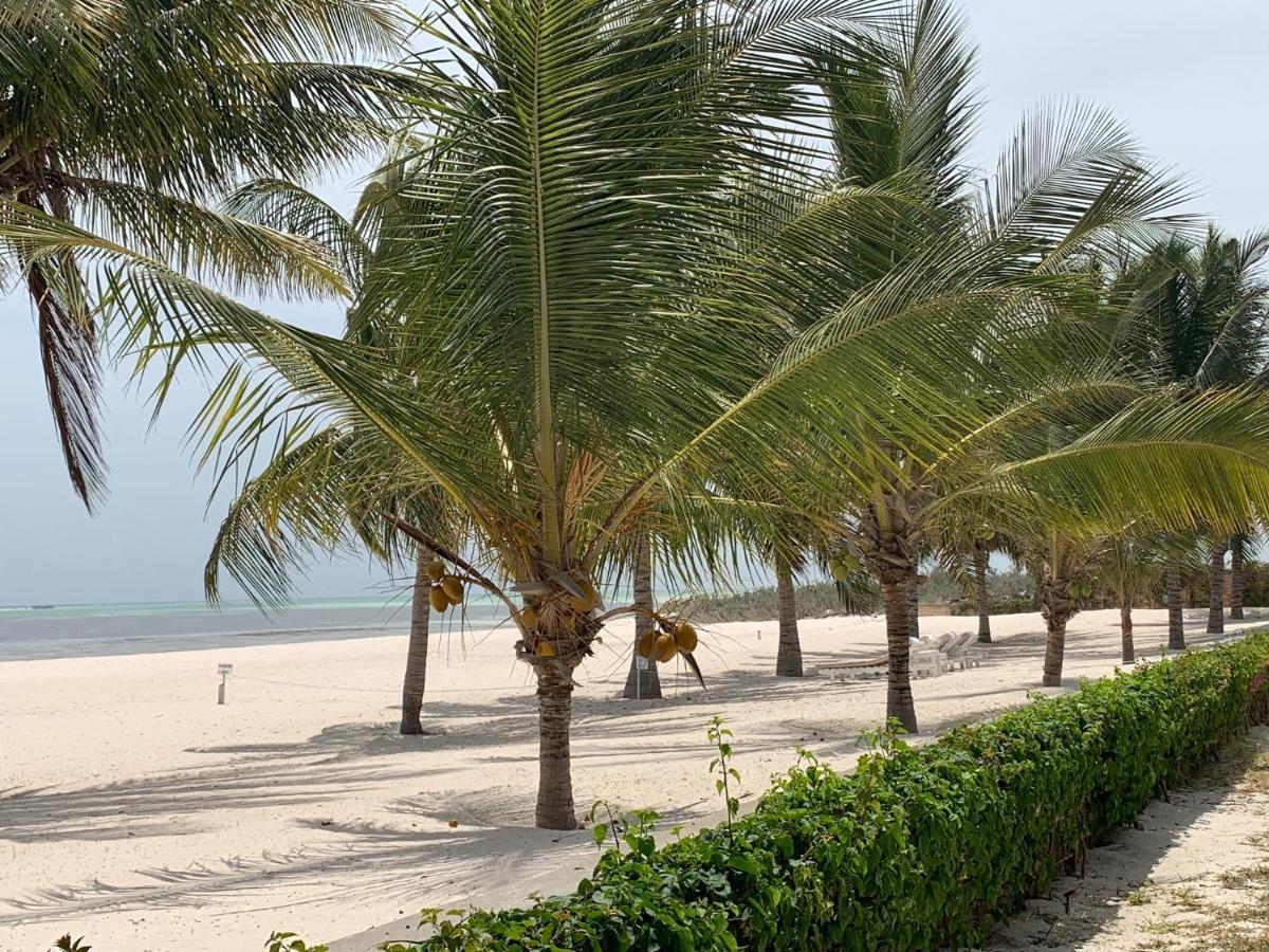 Life Resort St. Thomas Royal Palm Watamu Esterno foto